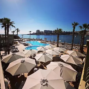 4* מלון Cavalieri Art